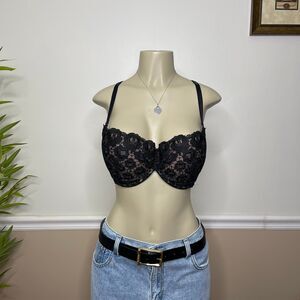 Victorias Secret Floral Lace Miracle Balconet Bra